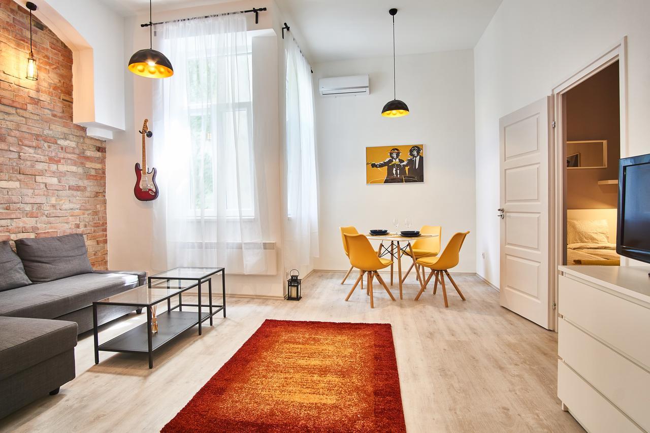 Design Apartment In The City Center With Ac Budapest Exterior foto